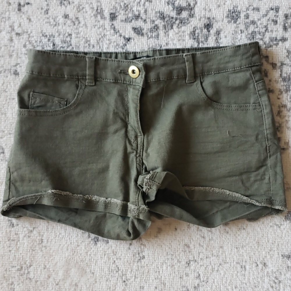 Oliva Shorts